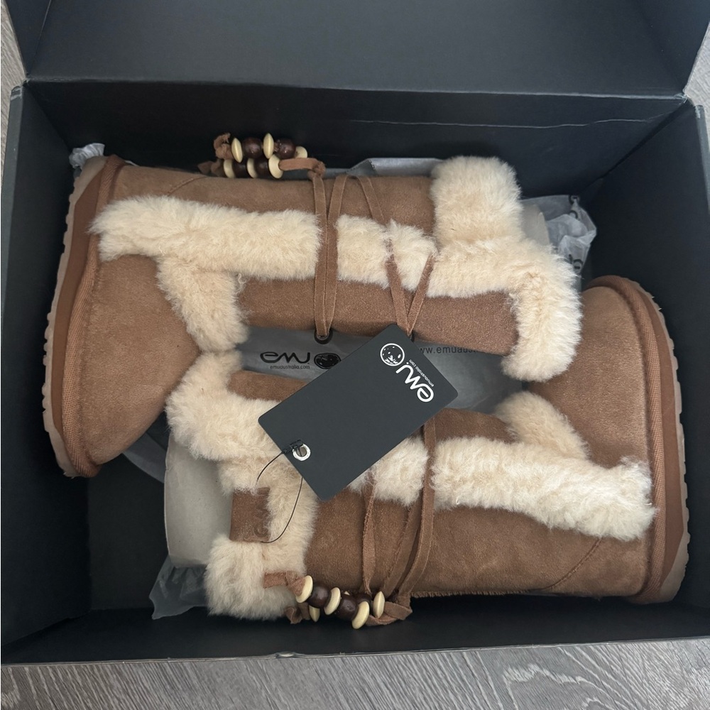 EMU Australia Brown Shearling Boots